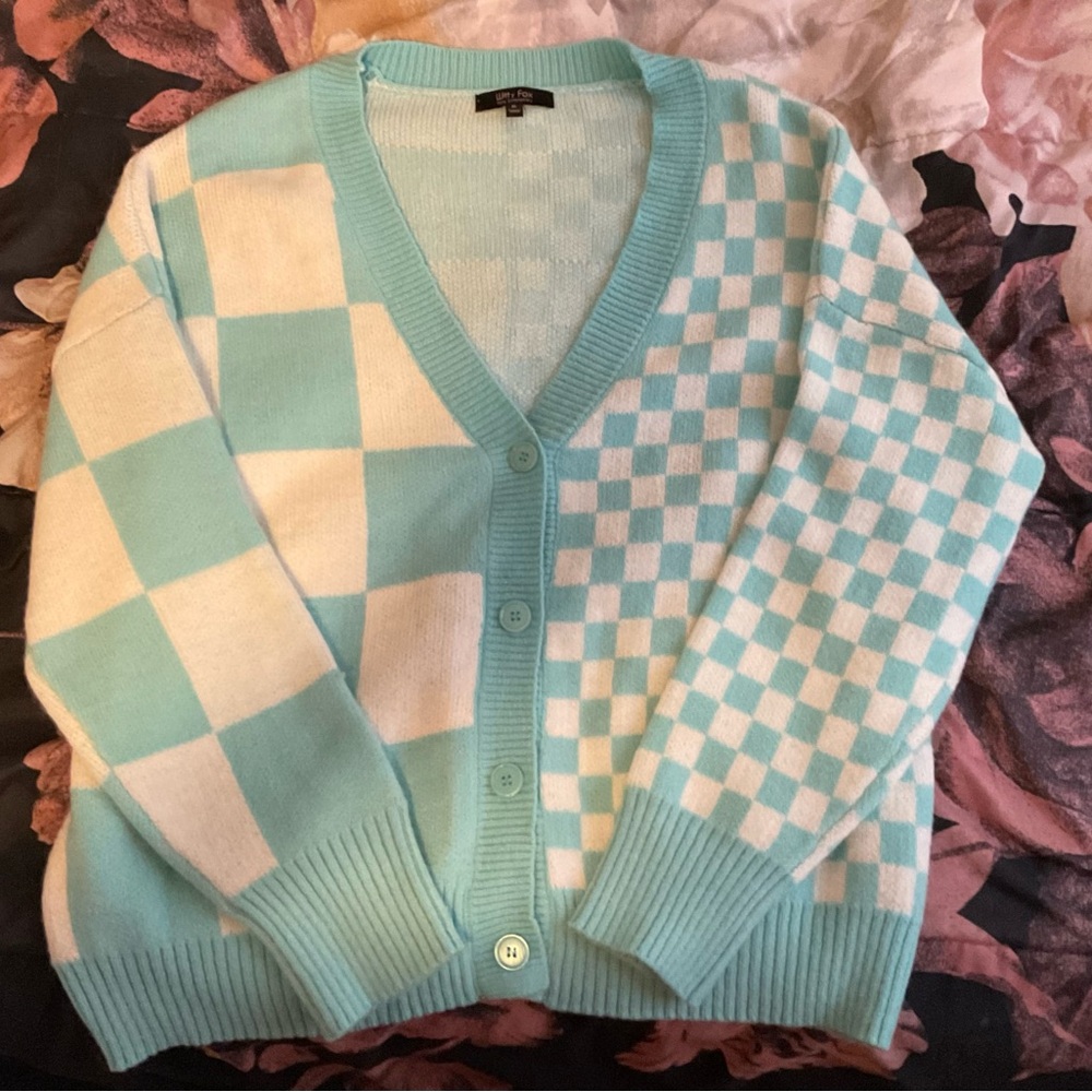 WITTY FOX Blue and white checkered cardigan